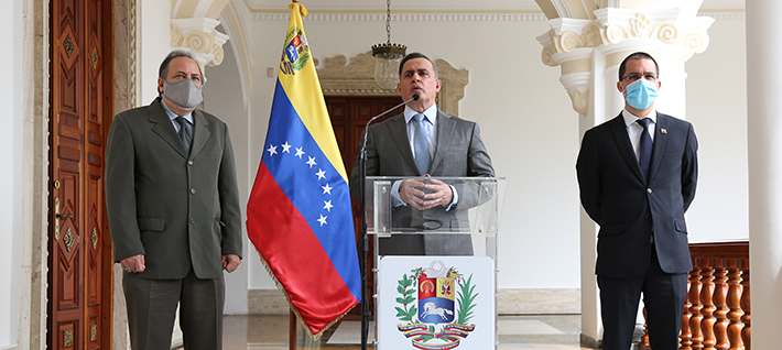 Fiscal General, Canciller y Defensor del Pueblo entregaron informe «La Verdad de Venezuela contra la Infamia» a representante de la ONU